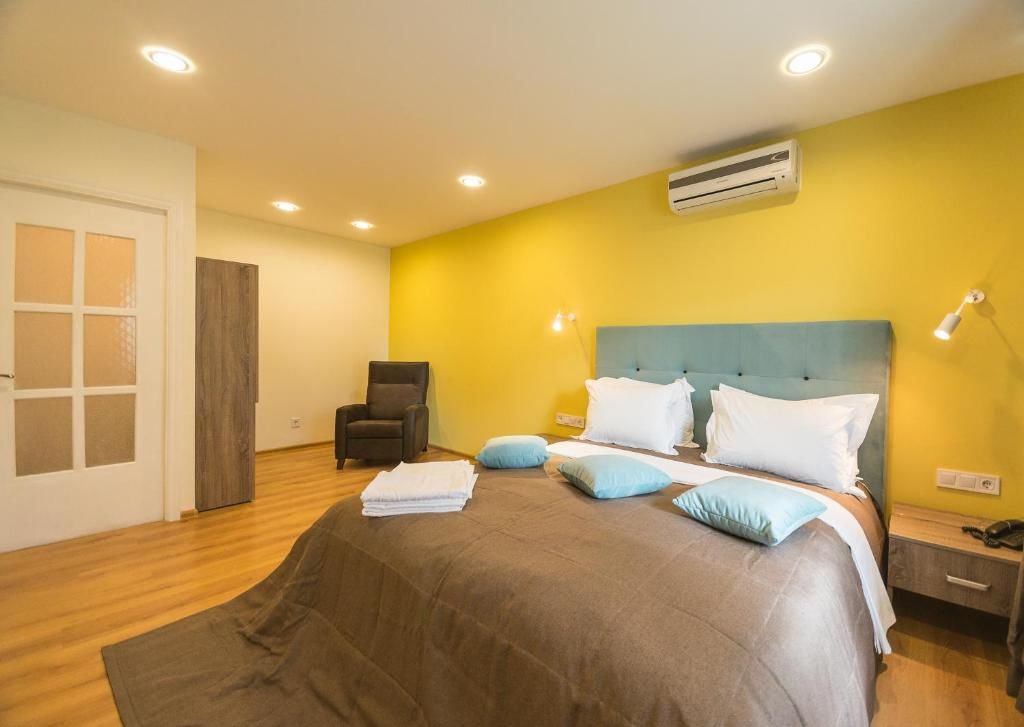 Апарт-отели Partner Guest House Киев