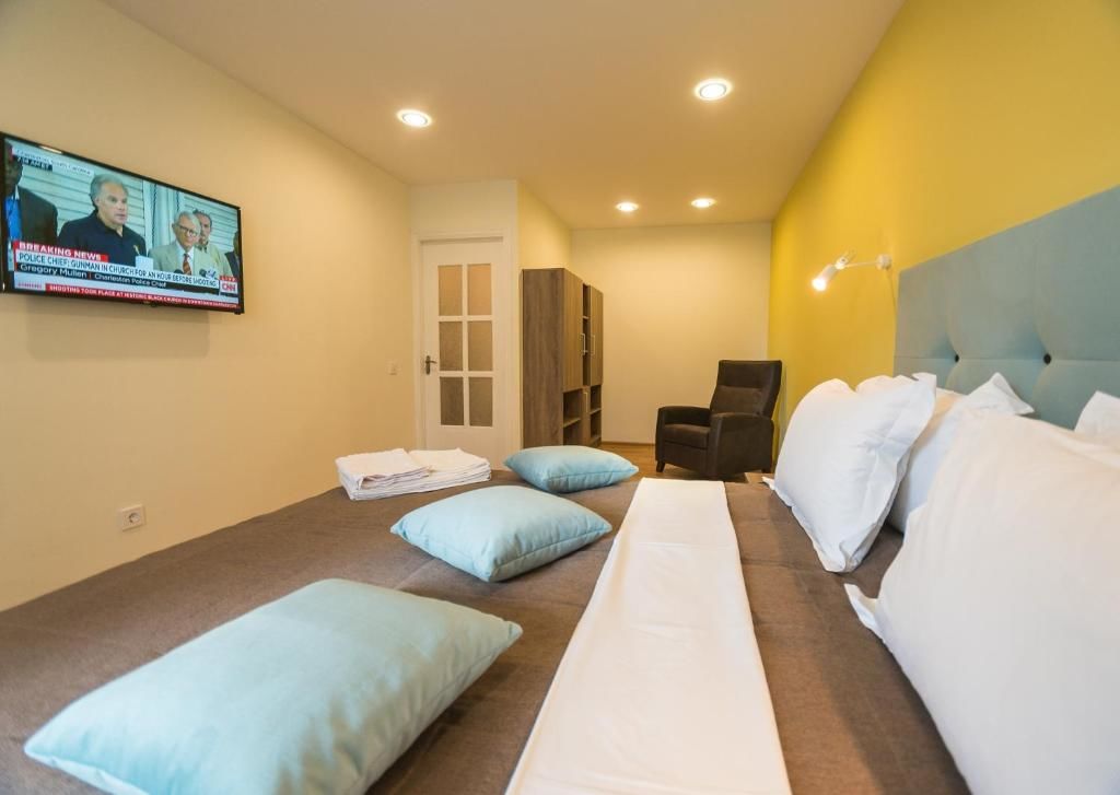 Апарт-отели Partner Guest House Киев