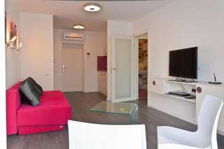 Апарт-отели Partner Guest House Киев Стильные апартаменты с 1 спальней и панорамным видом-5