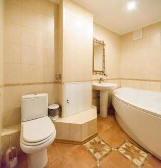 Апарт-отели Partner Guest House Киев Классические апартаменты с 1 комнатой и отдельной кухней-8