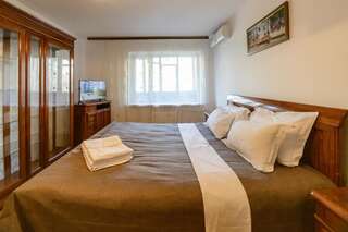 Апарт-отели Partner Guest House Киев Тихие стандартные апартаменты с 1 спальней и большой ванной-1