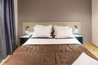 Апарт-отели Partner Guest House Киев Современные тихие апартаменты с 1 спальней на верхнем этаже-2