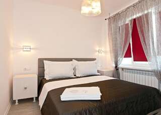 Апарт-отели Partner Guest House Киев Апартаменты «Мода» с 1 спальней и гидромассажной ванной, панорамный вид-1